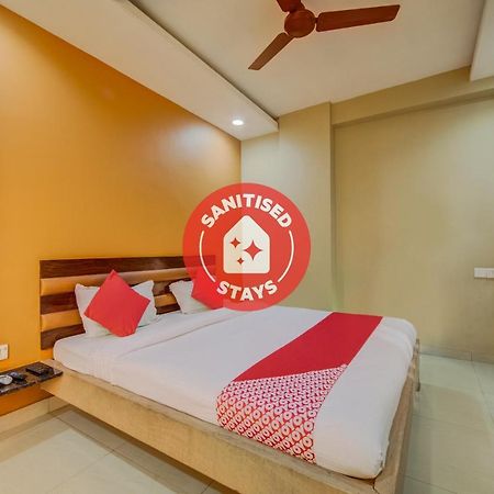 Oyo 18431 Hotel Celestee Grand Χιντεραμπάντ Εξωτερικό φωτογραφία