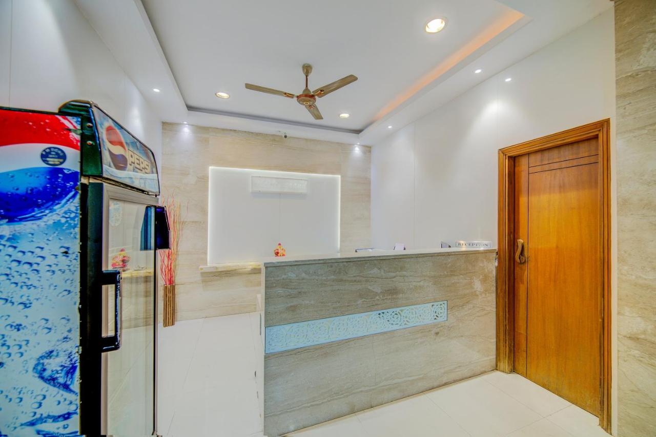 Oyo 18431 Hotel Celestee Grand Χιντεραμπάντ Εξωτερικό φωτογραφία