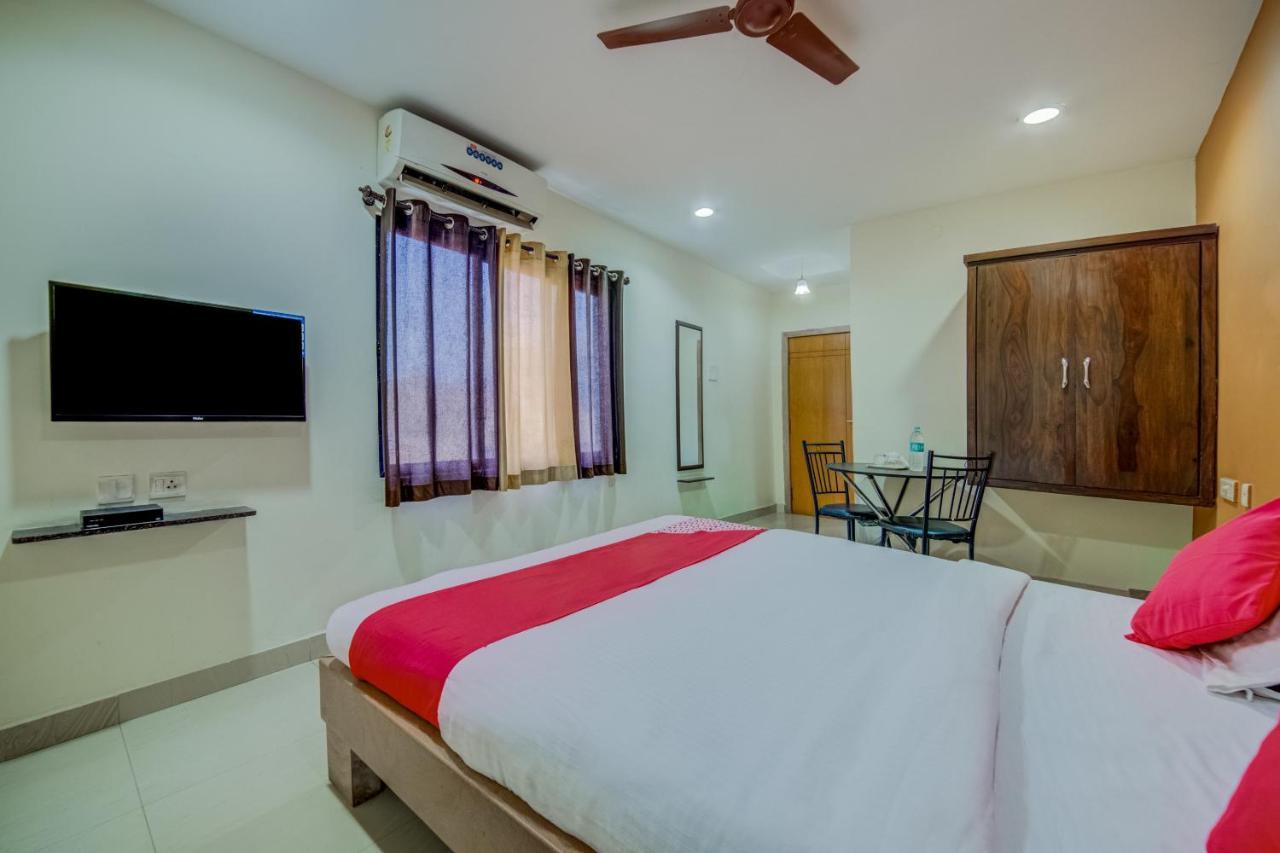 Oyo 18431 Hotel Celestee Grand Χιντεραμπάντ Εξωτερικό φωτογραφία